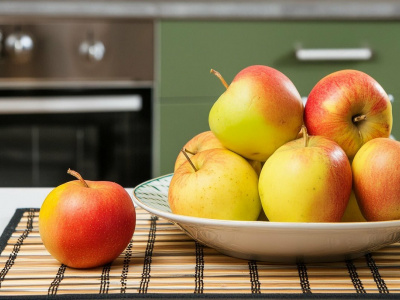 В какое время суток полезнее всего есть яблоки: вы точно этого не з...