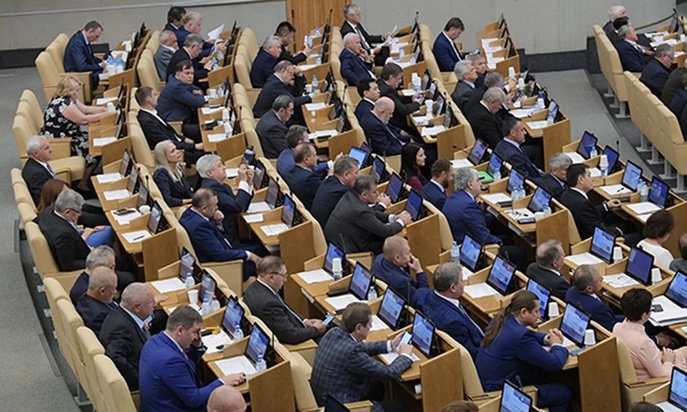 Законопроект о рабочей неделе. Госдума 2008. Законопроекты. Госдума Ри. Единогласное голосование.