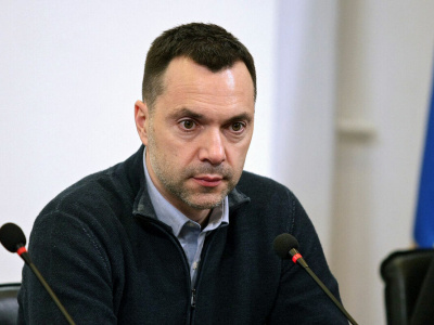 Арестович заявил, что пятую часть страны надо отдать РФ — партнерский материал