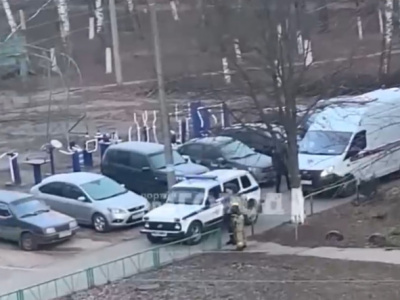 Спецслужбы оцепили двор в Новочебоксарске. Что случилось?