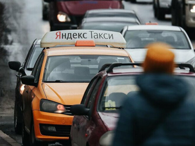 «Яндекс» и Maer отказались от сотрудничества по рекламе на крышах т...
