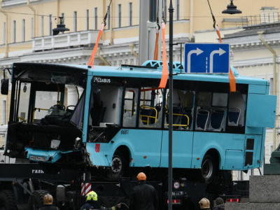 В деле об упавшем в реку в Петербурге автобусе новый поворот